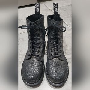 Dr Martens Docs Pascal Metallic Pebble 8 Eye Boots Sz 6‎ Womens